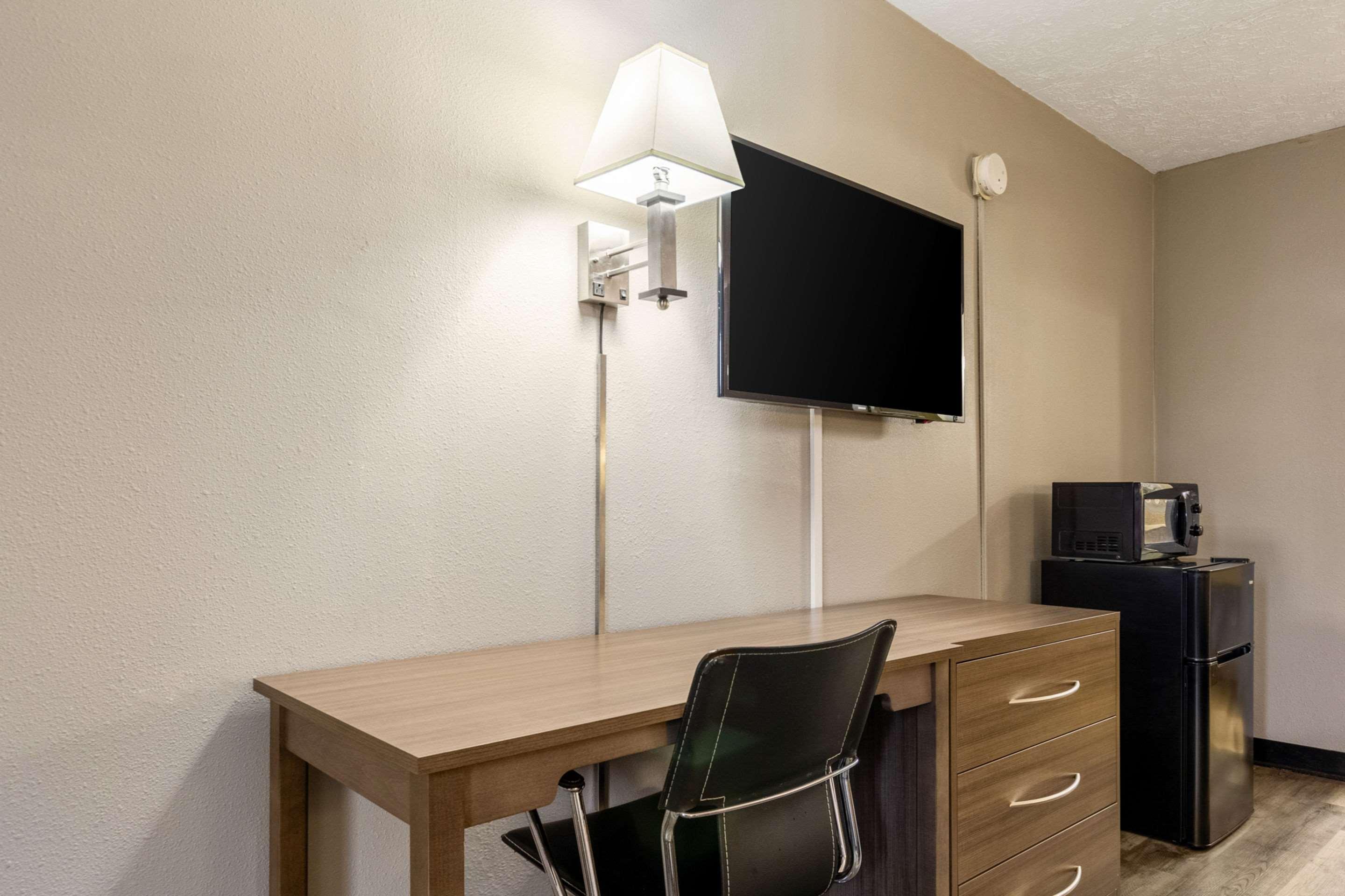 Econo Lodge Сеймор Екстер'єр фото