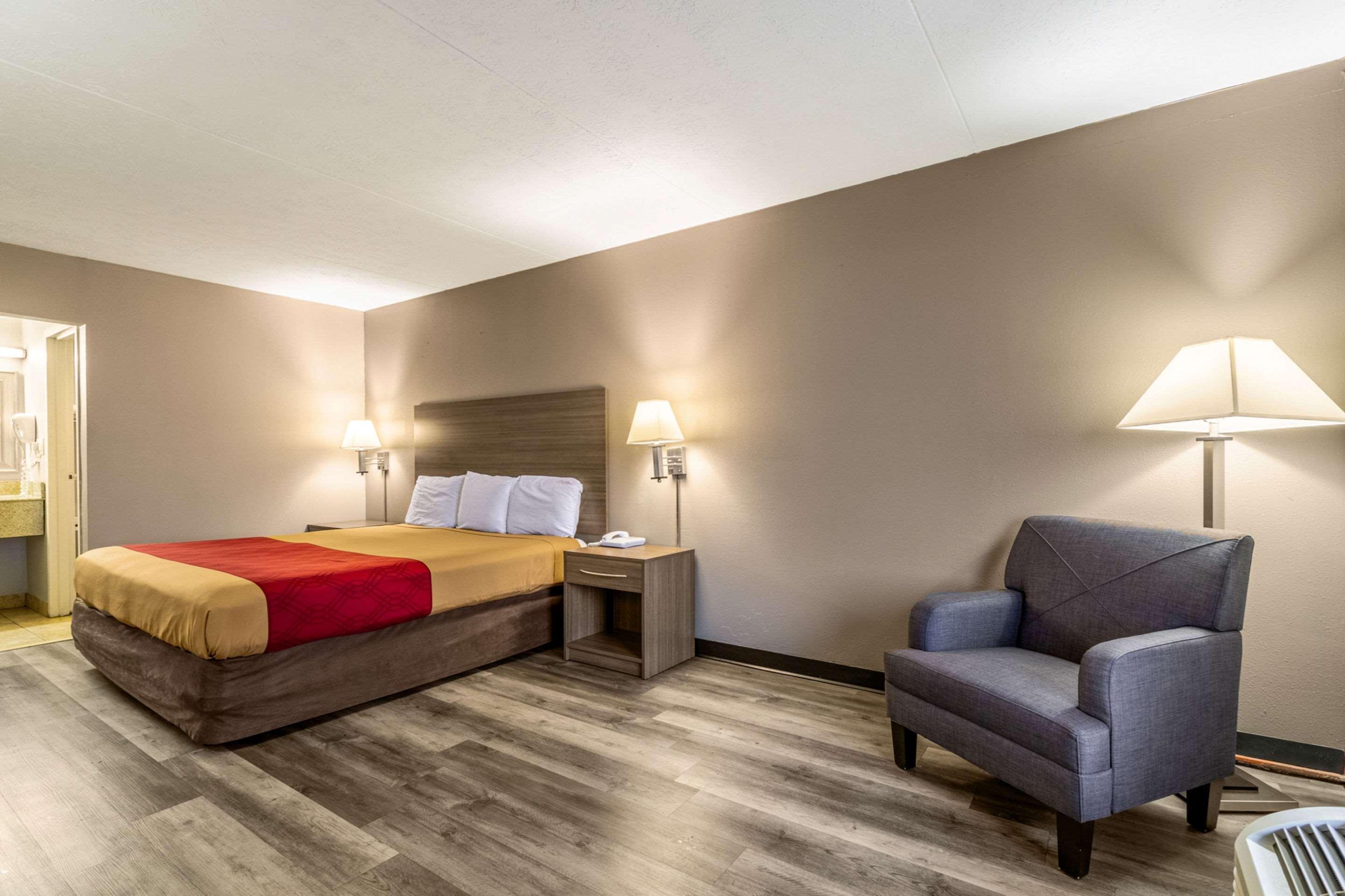 Econo Lodge Сеймор Екстер'єр фото