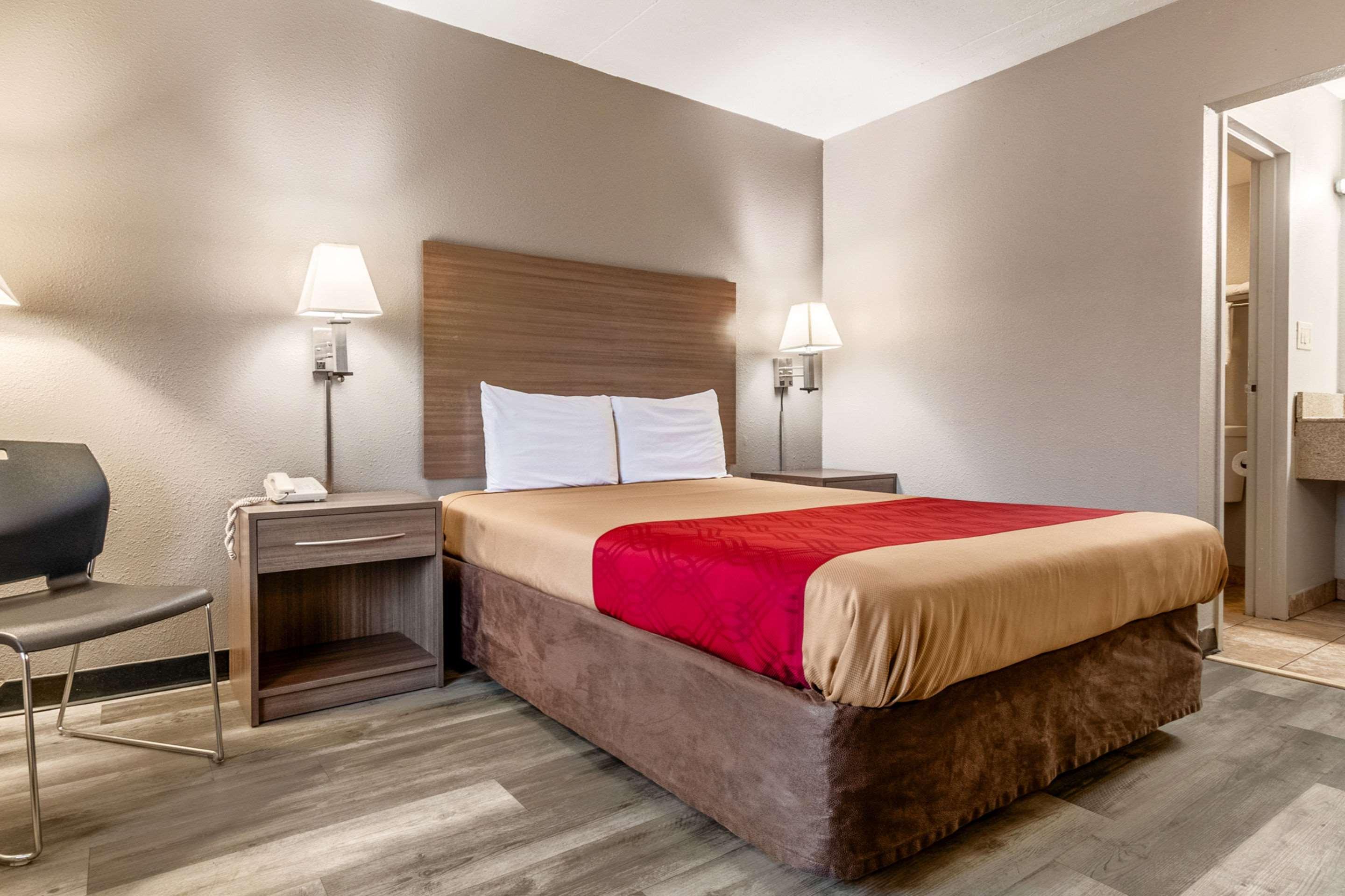 Econo Lodge Сеймор Екстер'єр фото