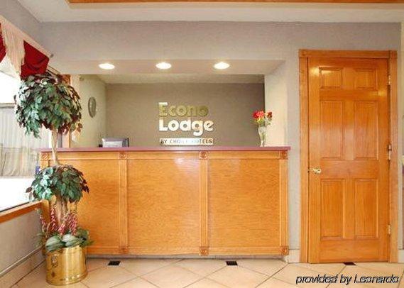 Econo Lodge Сеймор Інтер'єр фото