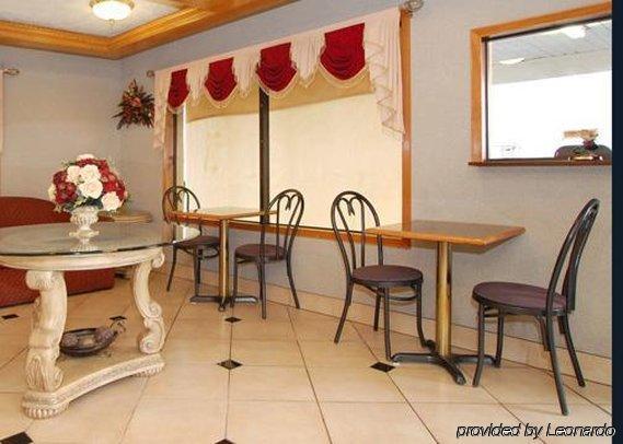 Econo Lodge Сеймор Ресторан фото
