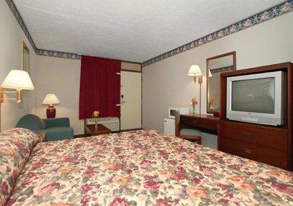 Econo Lodge Сеймор Номер фото