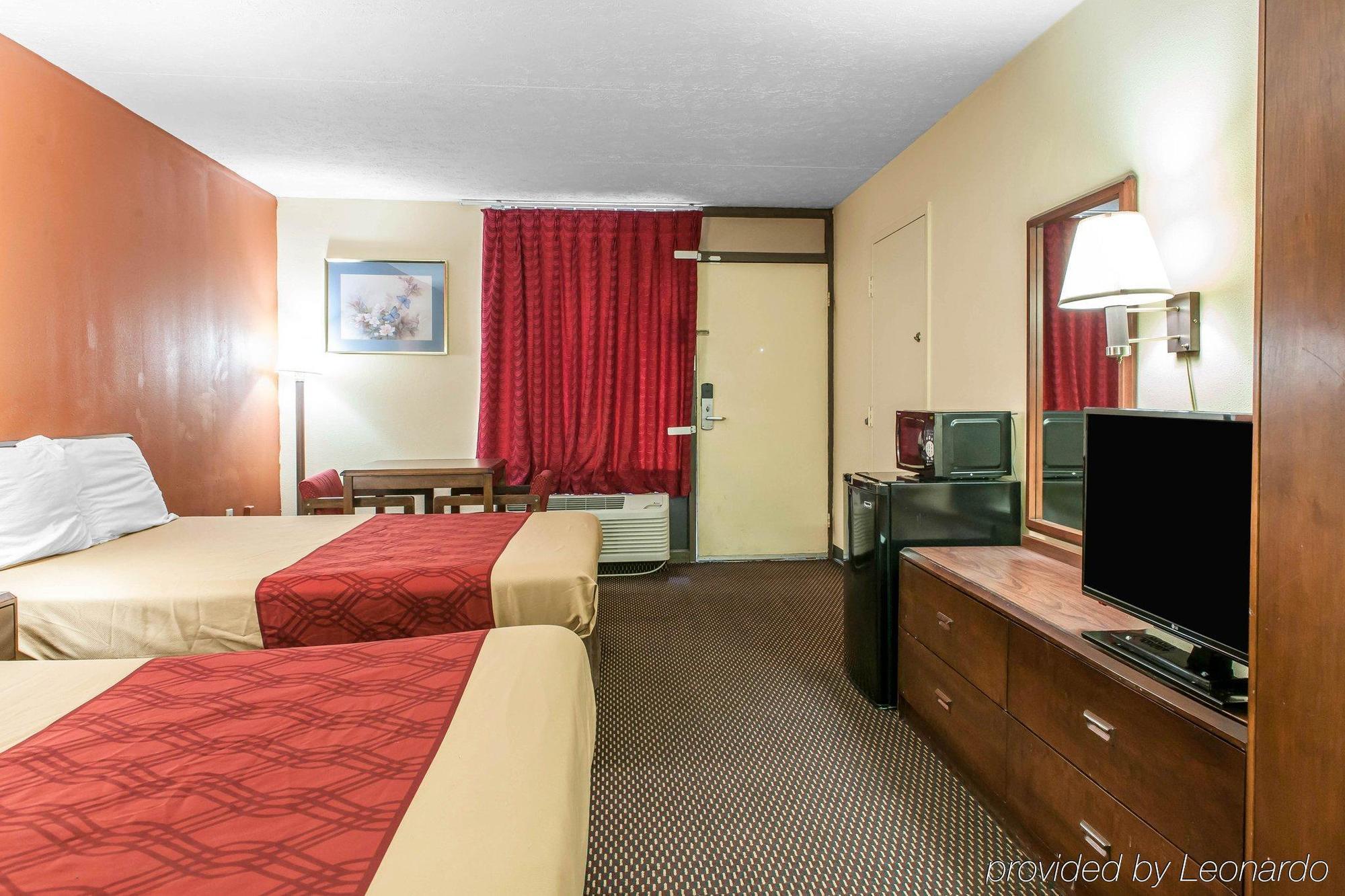 Econo Lodge Сеймор Екстер'єр фото